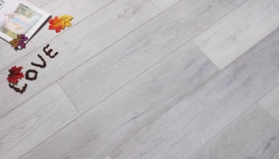 Кварцвиниловая плитка Betta Villa V112 Дуб Леванто 4,5мм 2,245м2\уп.