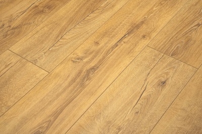 Ламинат Peli Anatolia Design Дуб Голд 8мм 33 класс с фаской 1,9608м2\уп - изображение 1