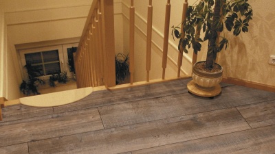 Ламинат Kronotex Exquisit Plus D4784 Дуб Гала коричневый с фаской 2,694 м2\уп.