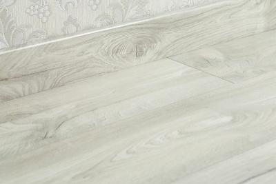 Ламинат Kronopol  Aurum Aroma D3946 Oak Lavender (Дуб Лаванда) 10/33 с фаской