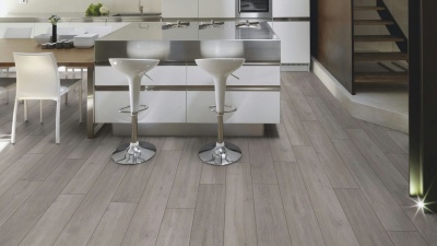 Ламинат Eurohome Art 5946 Дуб Рокфорд 12/33 с фаской 1.48м2/уп.