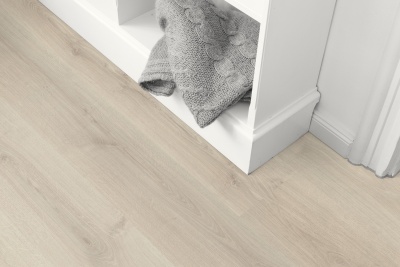 Ламинат Egger Дуб Эльтон белый EPL137 8мм 32 класс 1.99м2/уп. с фаской