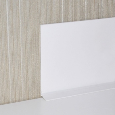 Плинтус Dollken WL80 80 мм цвет белый (1137) 50 м.п./рулон