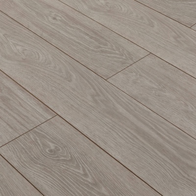 Ламинат Victory Beauty 2579 Дуб Чембери Натуральный 8/33 с фаской 2.22м2/уп.