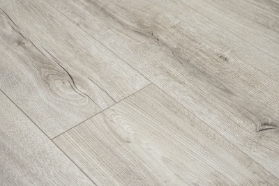 Ламинат Peli Anatolia Design Дуб Грей 8мм 33 класс с фаской 1,9608м2\уп