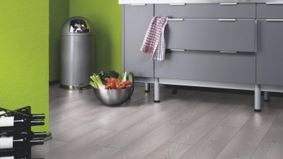 Ламинат Kronotex Exquisit D4707 Милки Пайн серый с фаской 2,131 м2\уп.