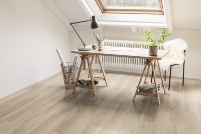 Ламинат Egger Дуб Амьен светлый EPL122 8мм 32 класс 1.99м2/уп. с фаской