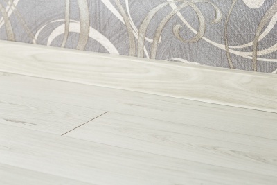 Ламинат Kronopol  Aurum Gusto D3482 Malibu Platan (Платан Малибу) 8/33 с фаской