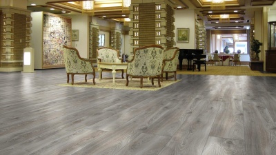 Ламинат Kronotex Mammut D4797 Дуб Горный серебристый с фаской 1,387 м2\уп.