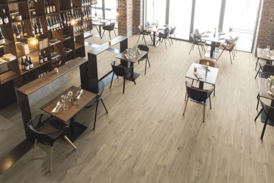 Ламинат Egger Home EHL 120 Дуб Патока 8/32 с фаской  1.99м2/уп.