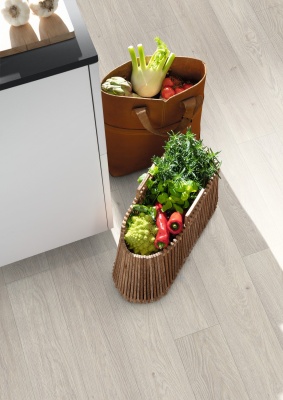 Ламинат Egger Дуб Чезена белый EPL143  12мм 33 класс 1.5м2/уп. с фаской