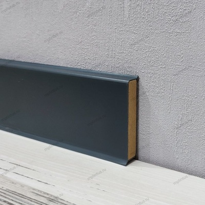 Плинтус Dollken Cubu Flex Life 60 мм цвет антрацит (1209) 2.5 м.п./шт.