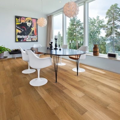 Паркетная доска Karelia Oak 4 Story 138 Grain Brown однополосная, 14х138х1116, 1,24 м2 уп.,  c 4 cторонней микрофаской, селекция Nature Dark