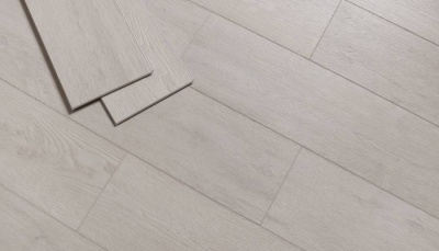 Кварцвиниловая плитка Betta Villa V115 Дуб Трамин 4,5мм 2,245м2\уп.