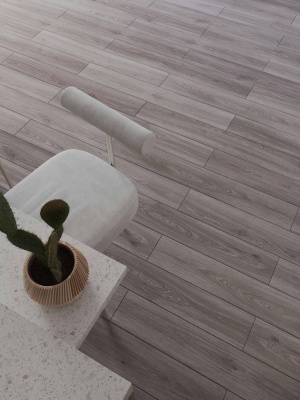 Ламинат Egger Дуб Камвуния Серый EPL221 10мм 33 класс без с фаской 1,7455м2\уп.