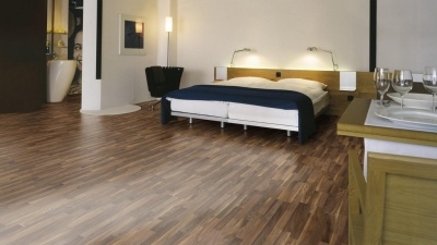 Ламинат Kronotex Dynamic Plus D4773 Орех История 2,131 м2\уп. - изображение 4