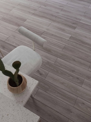 Ламинат Egger Дуб Камвуния Серый EPL221 10мм 33 класс без с фаской 1,7455м2\уп. - изображение 3