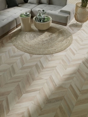 Ламинат Egger Дуб Кестинкорт шампань EPL242F4CR 8мм 33 класс без фаски 2,5427м2\уп. - изображение 3