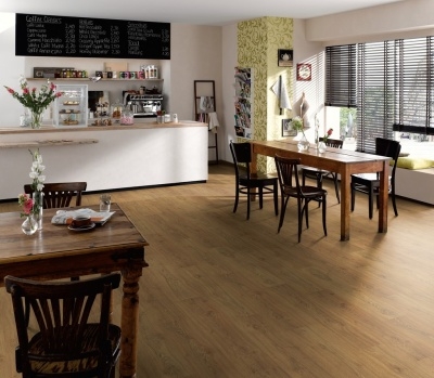 Ламинат Egger Home EHL 185 Дуб Матера медовый 8/32  1.99м2/уп. - изображение 4