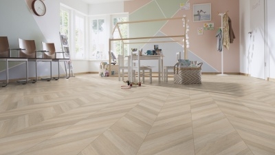 Ламинат Kronotex Exquisit Plus D4698 Дуб Шеврон с фаской 2,694 м2\уп. - изображение 5